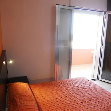 Hotel Club Ravezzo 4*